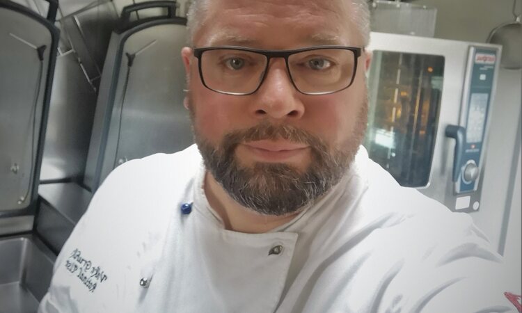 Volk im Conporträt.jpg